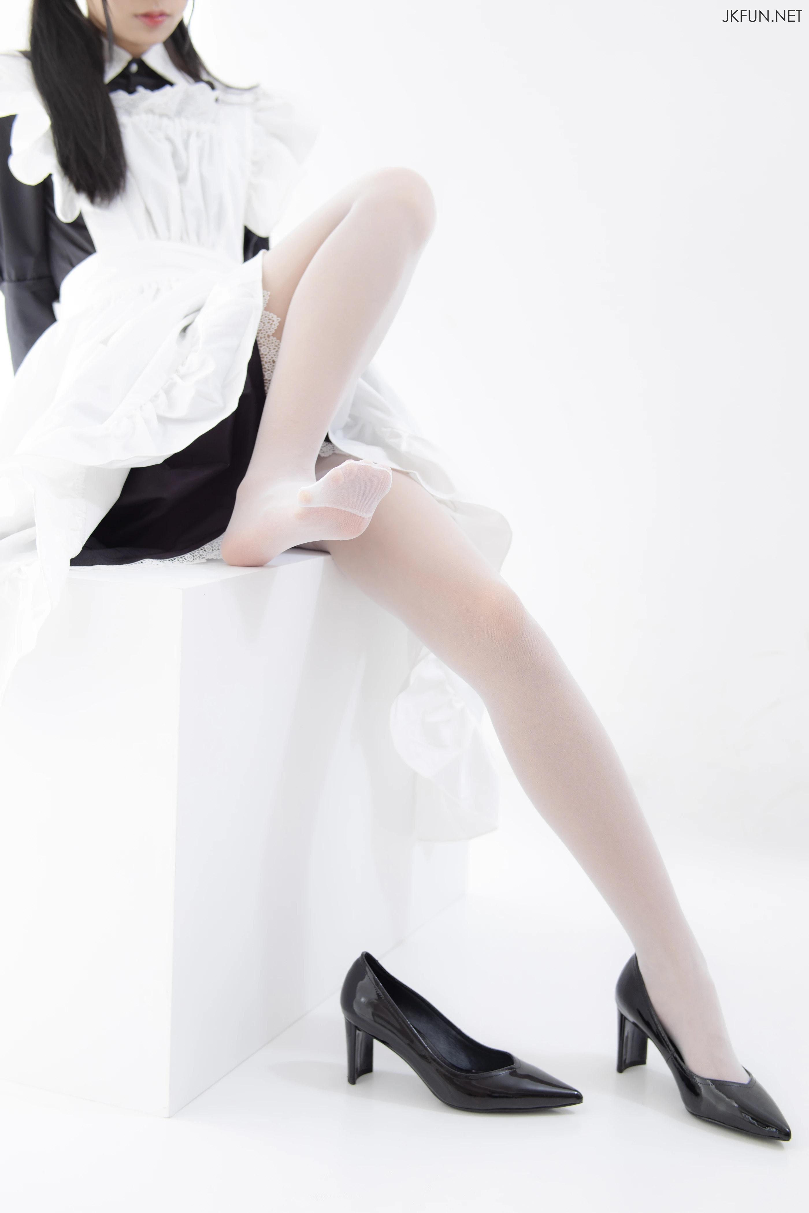 森萝财团 [JKFUN-017] 眼镜白丝女仆 [127P 1V]插图9